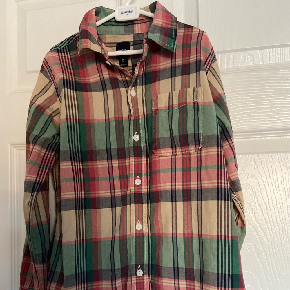 Gap kids Button down long sleeve shirt size M(8)